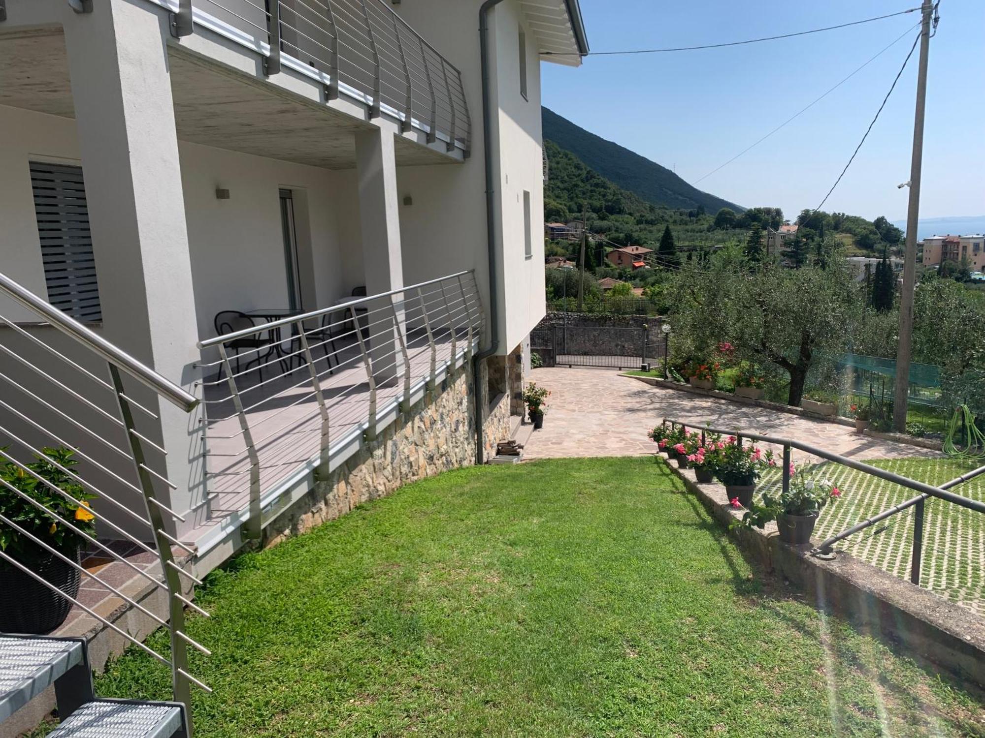 Appartamento Viola Malcesine Exterior photo